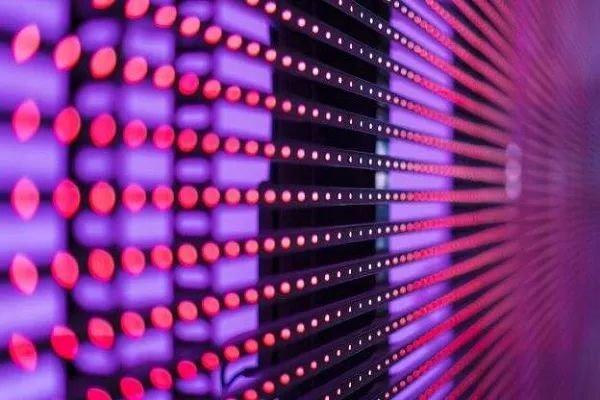 放棄Micro LED市場？不！中國屏企發(fā)展正當時