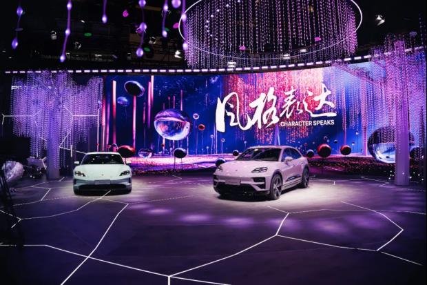 小米、比亞迪、保時(shí)捷都在用！LED顯示屏閃耀2024年最熱車展