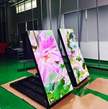 前翻蓋LED屏